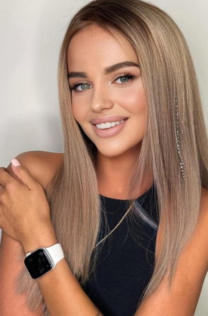 Claudia - elite London escort based in Central London