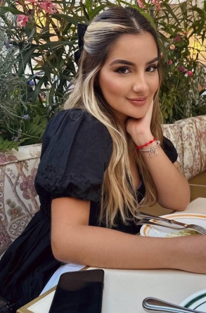 Escort  Noveli