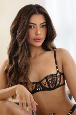 Escort  Manuela from Marble Arch